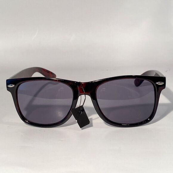 1352 Sunglasses Oversize Black Frames Black Lens NWT - Picture 3 of 9